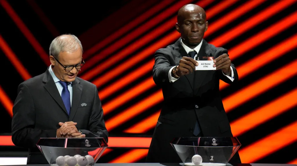 Claudio Ranieri a Stéphane Mbia losují soupeře  v EL