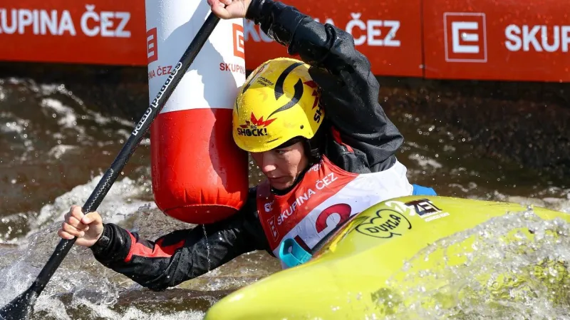Tereza Fišerová v play-off kayakcrossu na SP v Praze