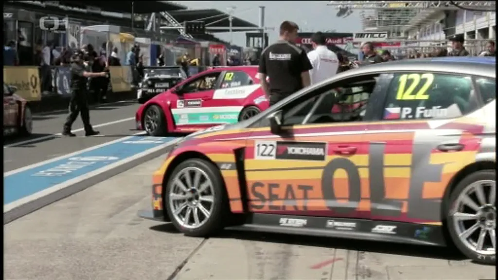 Fulín vyhrál závod ME cestovních vozů na Nürburgringu