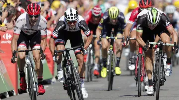 Těsný souboj Degenkolb-Matthews-Boasson Hagen
