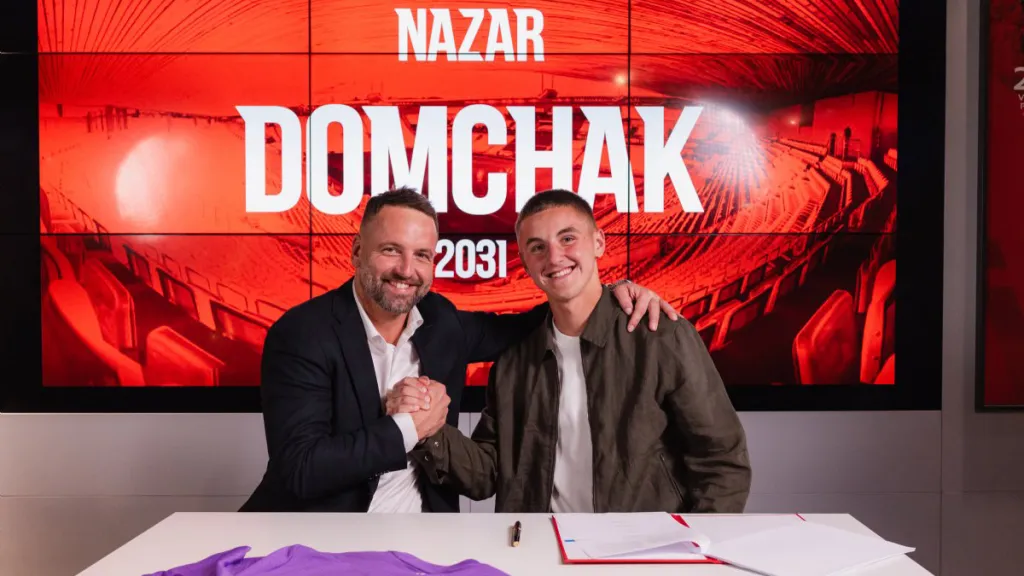 Slavia získala ukrajinského brankáře Nazara Domčaka