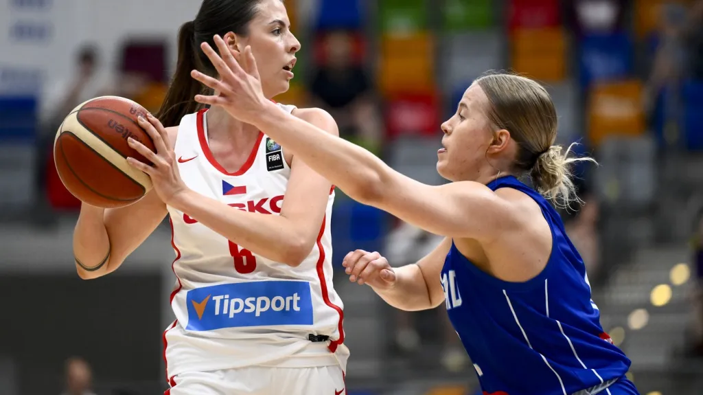 Natálie Stoupalová v utkání proti Finsku