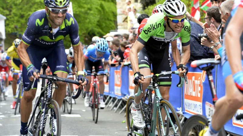 Alejandro Valverde (vlevo) v závodě Valonský šíp