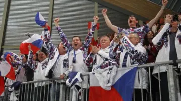 Čeští fanoušci se radují ze zlata Martiny Sáblíkové