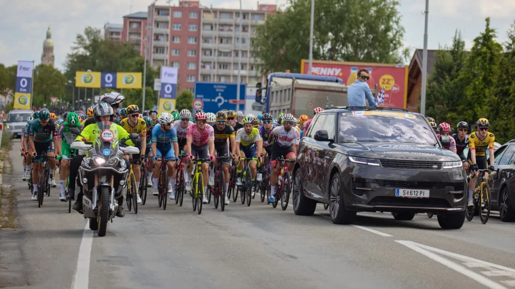 Ředitel Czech Tour Leopold König před startem etapy