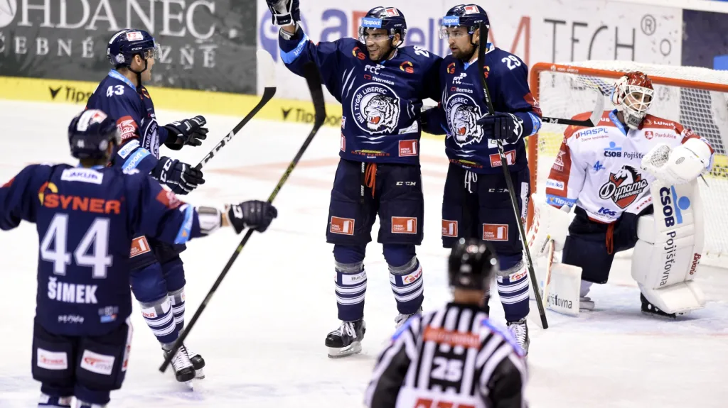 Radující se hokejisté Liberce