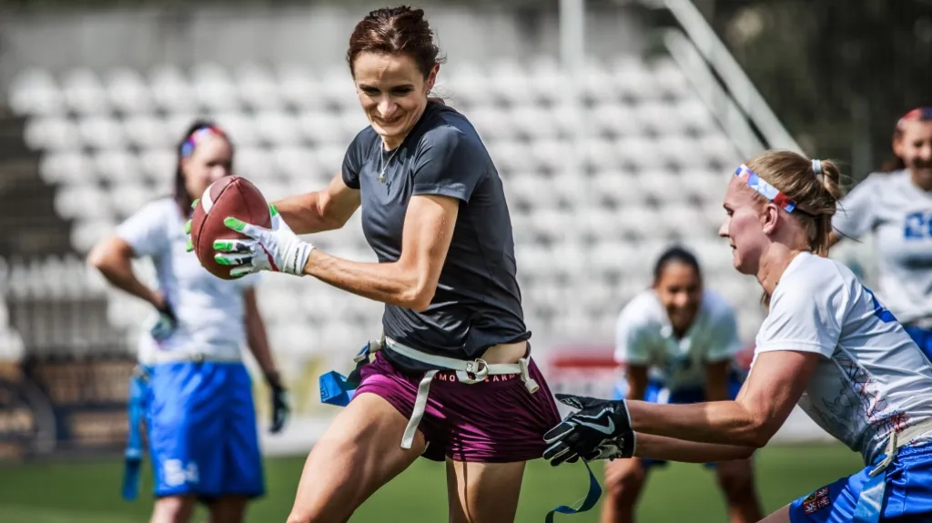 Martina Sáblíková při tréninku flag fotbalu
