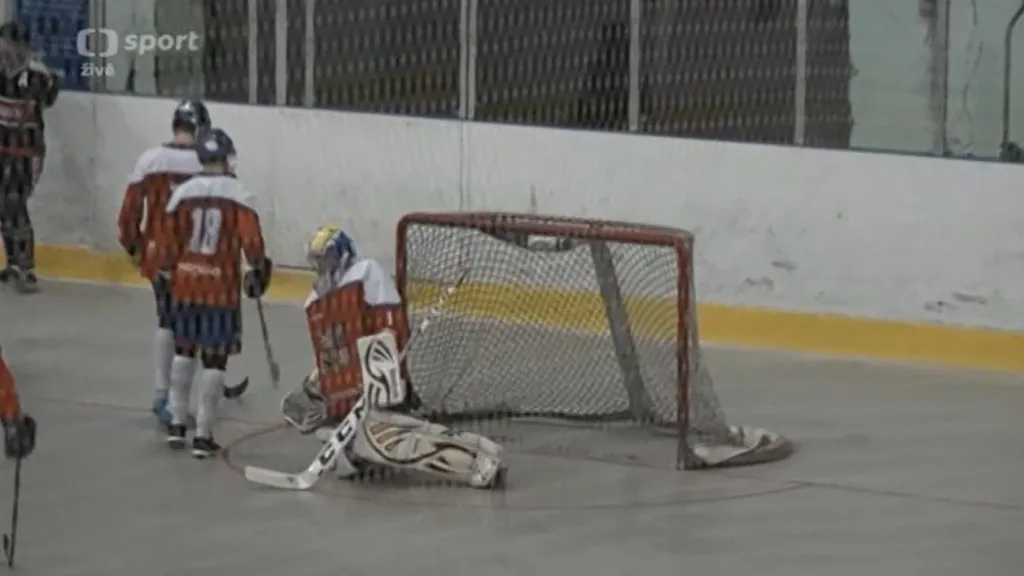 Hokejbalová osmnáctka a dvacítka nestačily v Sheffieldu na Kanaďany