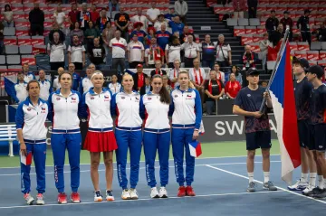 Barbora Strýcová, Linda Nosková, Marie Bouzková, Markéta Vondroušová, Tereza Valentová a Lucie Havlíčková