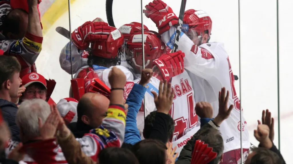 Radost hokejistů Třince