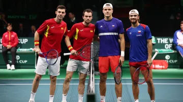 Hlasy před rozhodující čtyřhrou