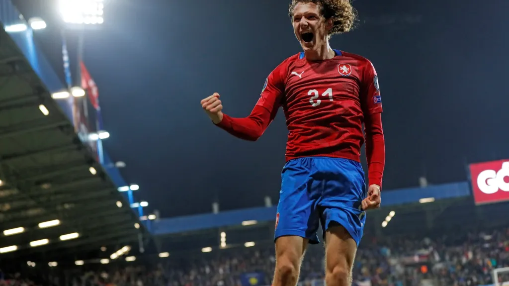 Slavící Alex Král