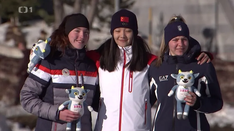 Rychlobruslařka Kuršová skončila v závodě s hromadným startem druhá