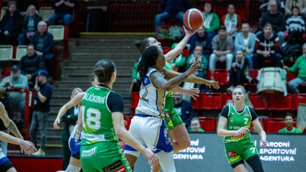 Druhé kolo čtvrtfinále Levhartice Chomutov – KP Brno