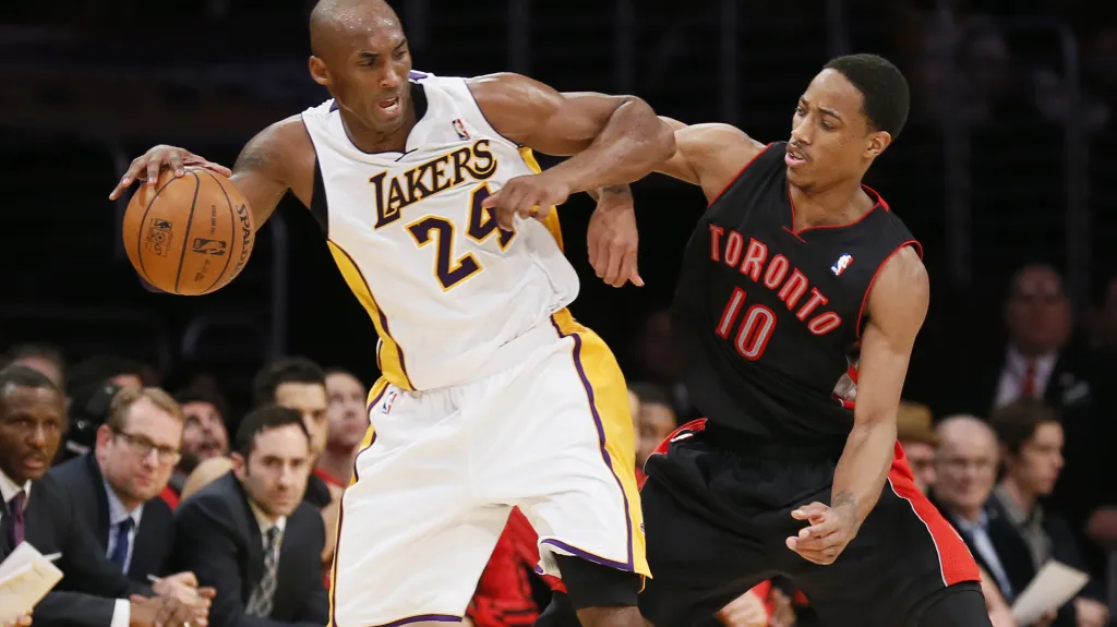 Kobe Bryant v dresu LA Lakers