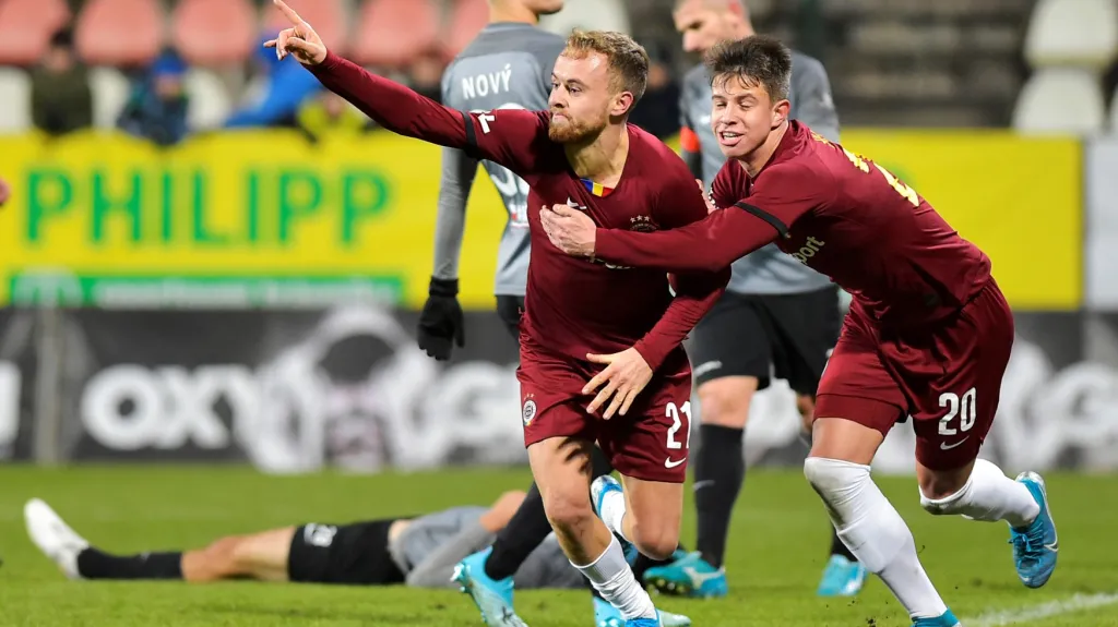 Martin Hašek slaví gól v síti Příbrami