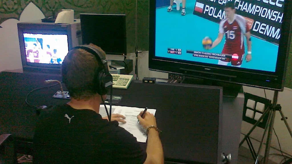 Ondřej Lípa na komentátorské pozici