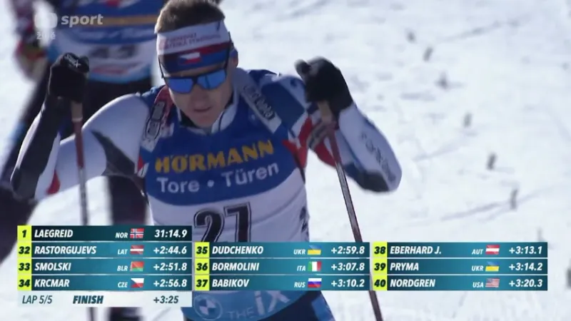 Sestřih stíhacího závodu biatlonistů v Hochfilzenu