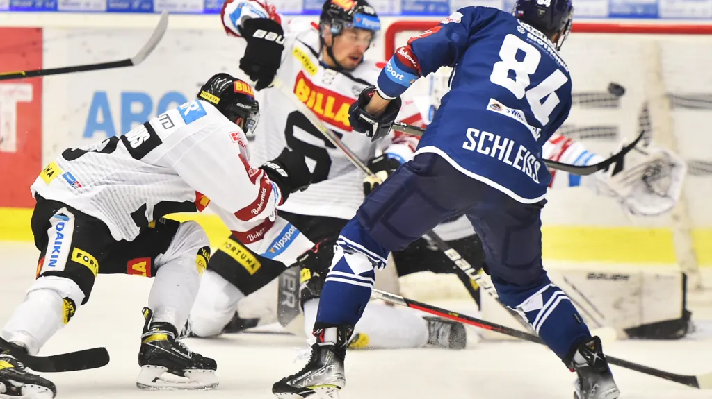 Jan Schleiss zakončuje do sparťanské brány