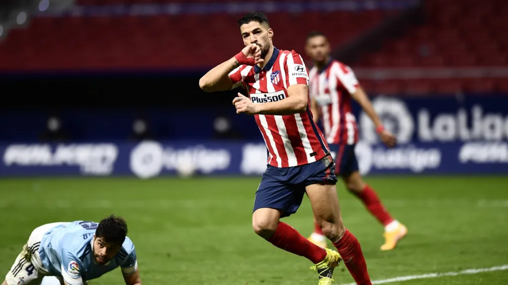 Luis Suárez se raduje z gólu Atlética Madrid