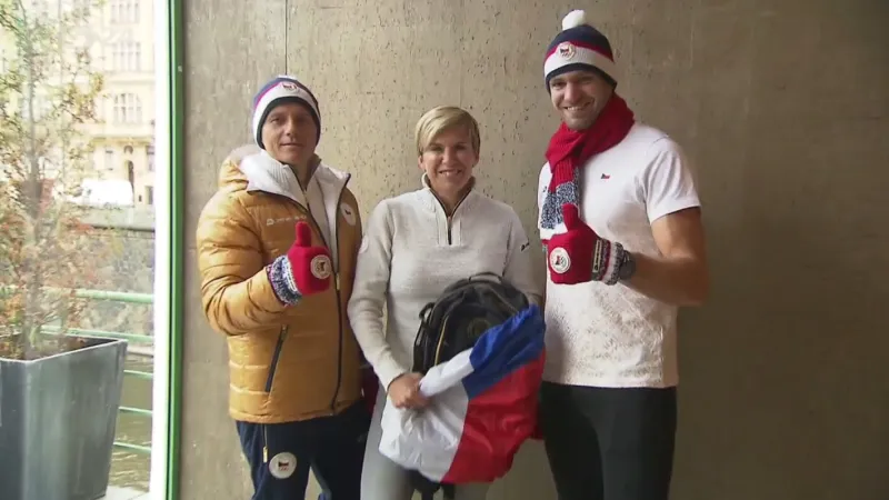 I v nové olympijské kolekci je zlatý vnitřek. Jednotícím motivem je číslovka sto