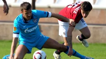 Kadlec v dresu Kadeřábka