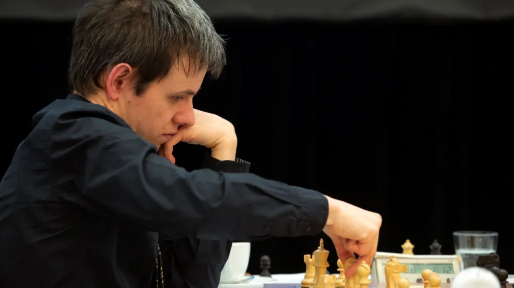 Navara zatím na mistrovství v klasickém šachu dostává své pověsti