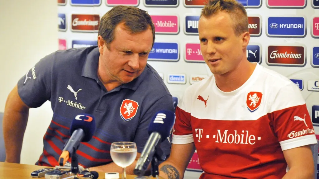 David Limberský (vpravo) s trenérem Pavlem Vrbou
