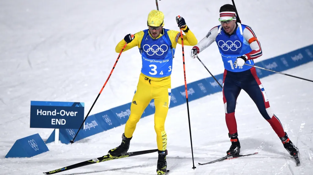 Vítězi biatlonové štafety se stali Švédové