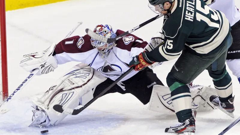 Semjon Varlamov v utkání s Minnesotou