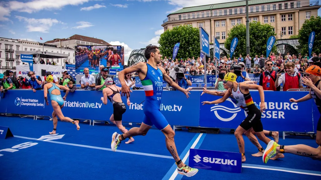 Smíšená štafeta na triatlonovém MS v Hamburku