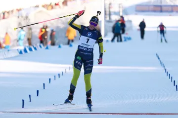 Elvira Öbergová ovládla stíhačku v Oberhofu