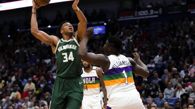 Milwaukee zdolalo New Orleans, Antetokounmpo předčil Williamsona