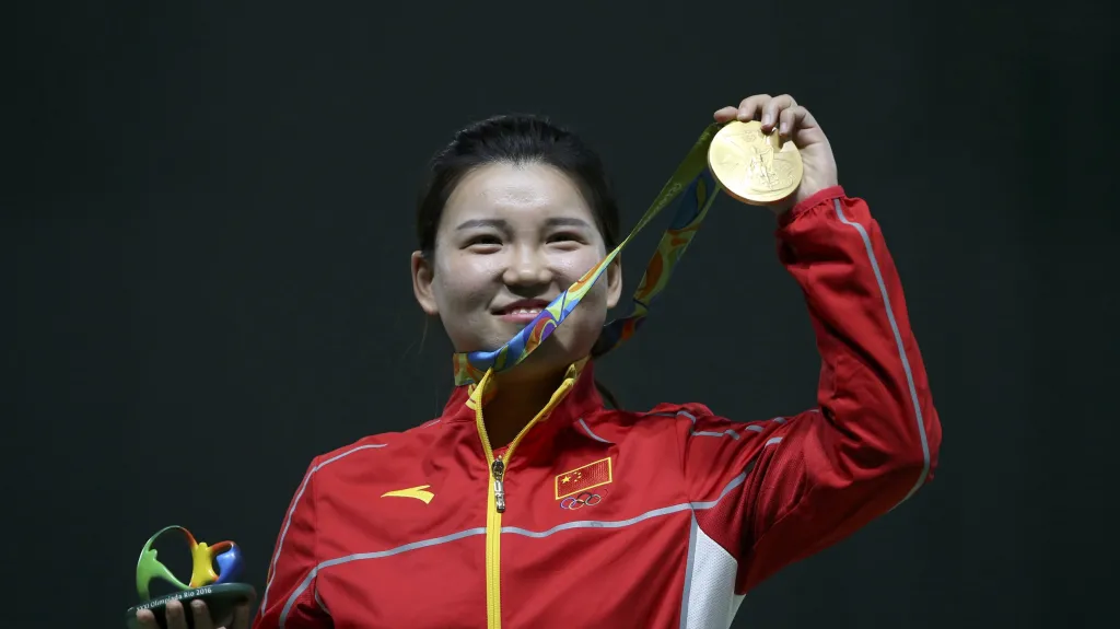 Čínská pistolářka Čang Meng-süe se zlatou medailí