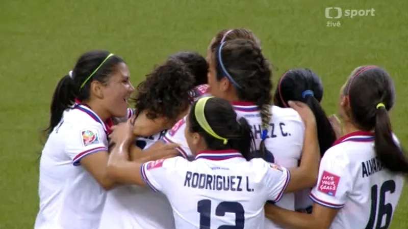 Úvodní gól Španělek a blesková kostarická odpověď (13., 14. min.)