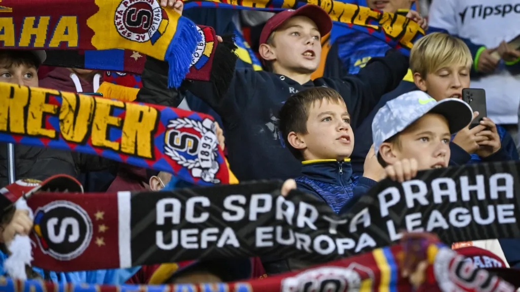Dětští fanoušci na utkání Sparty s Rangers