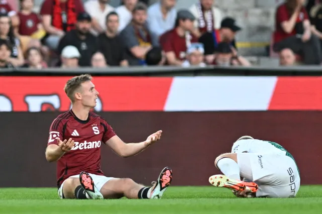 Mannsverk ani Moses neměli o víkendu dohrát, Slavia měla v Liberci kopat penaltu