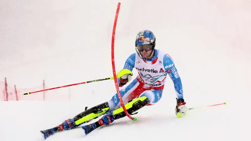 Závěr slalomu v Adelbodenu s vítězným Noëlem