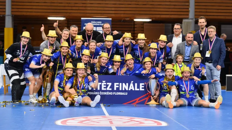 Sestřih s ohlasy finále Českého poháru florbalistek