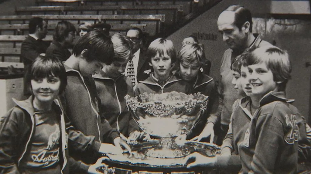 Sběrači míčků na finále Davis Cupu v roce 1980