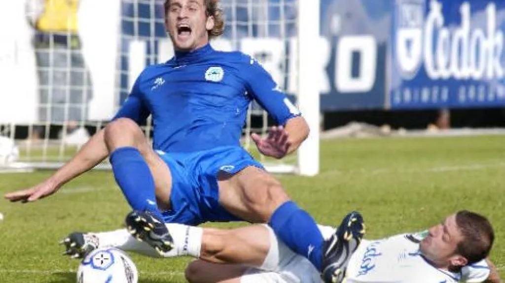 Souboj fotbalistů Mladé Boleslavi a Liberce