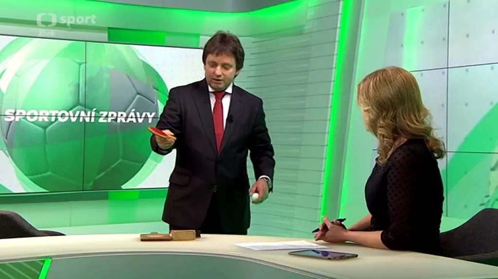 Doktor a Panský popularizují stolní tenis: Dá se hrát se vším, co odráží