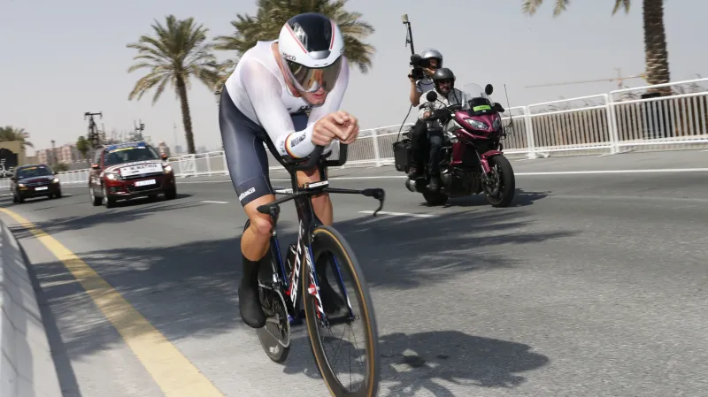 Vítězem časovky jezdců do 23 let je Mathis