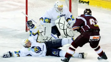 Kladenský obránce Toman v utkání se Spartou