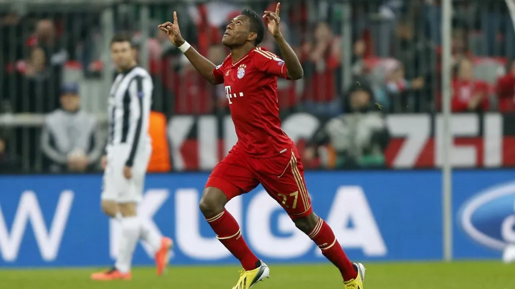 David Alaba z Bayernu slaví bleskový gól do sítě Juventusu