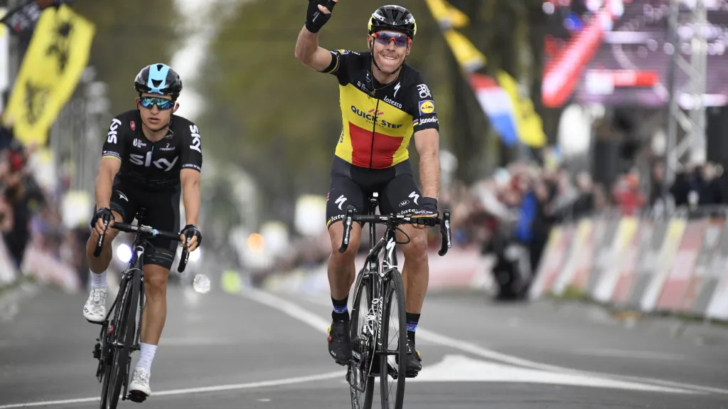 Philippe Gilbert poráží Michala Kwiatkowského a počtvrté vítězí na Amstel Gold Race