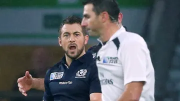 Greig Laidlaw a rozhodčí Craig Joubert