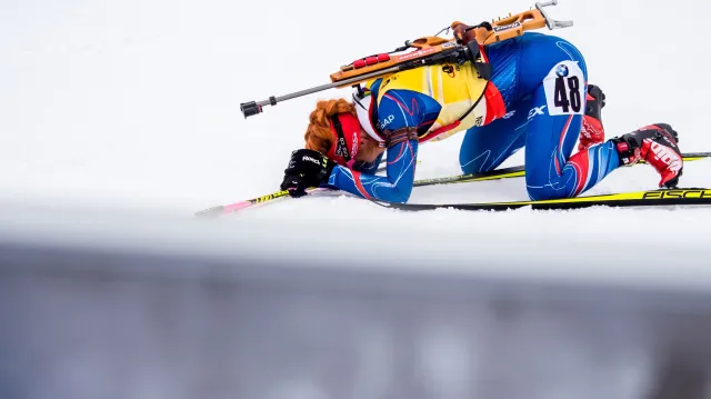 Záznam hromadného závodu biatlonistek