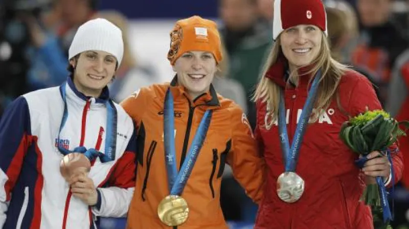 Trojice nejlepších rychlobruslařek z tratě 1500 metrů