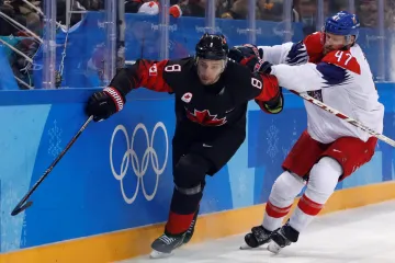 Michal Jordán (vpravo) v zápase proti Kanadě